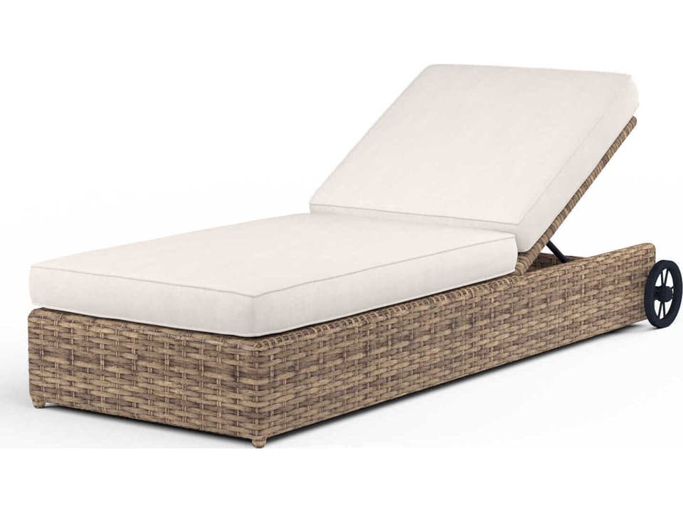 Havana Wicker Chaise Lounge with Sunbrella Cushions