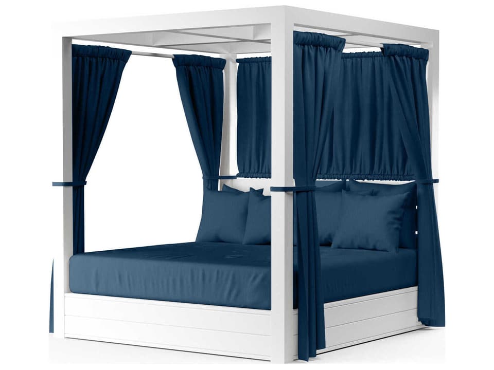 Newport Frost Aluminum Resort King Daybed with Curtains