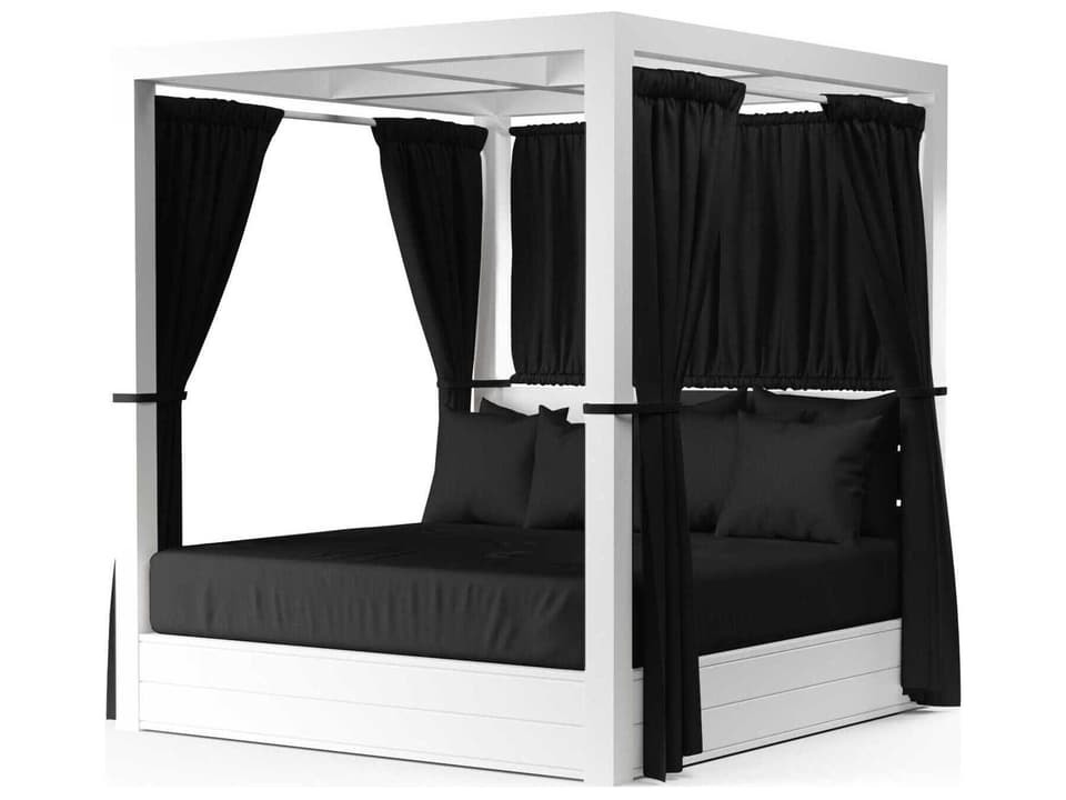 Newport Resort King Daybed in Frost Aluminum with Cast Silver Sunbrella