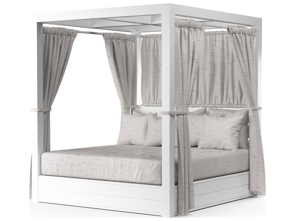 Newport Resort King Outdoor Daybed in Frost White and Cast Silver