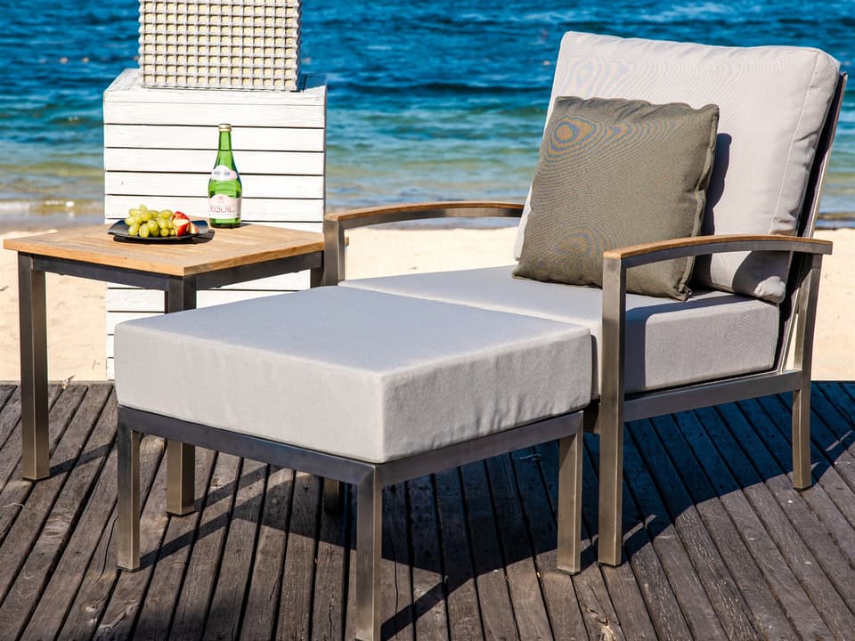 Avanti Steel Cushion Patio Lounge Set