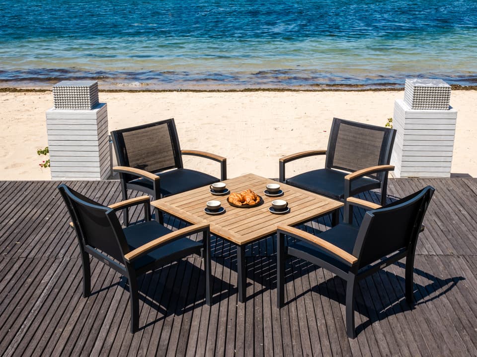Soho Aluminum Sling Outdoor Patio Lounge Set