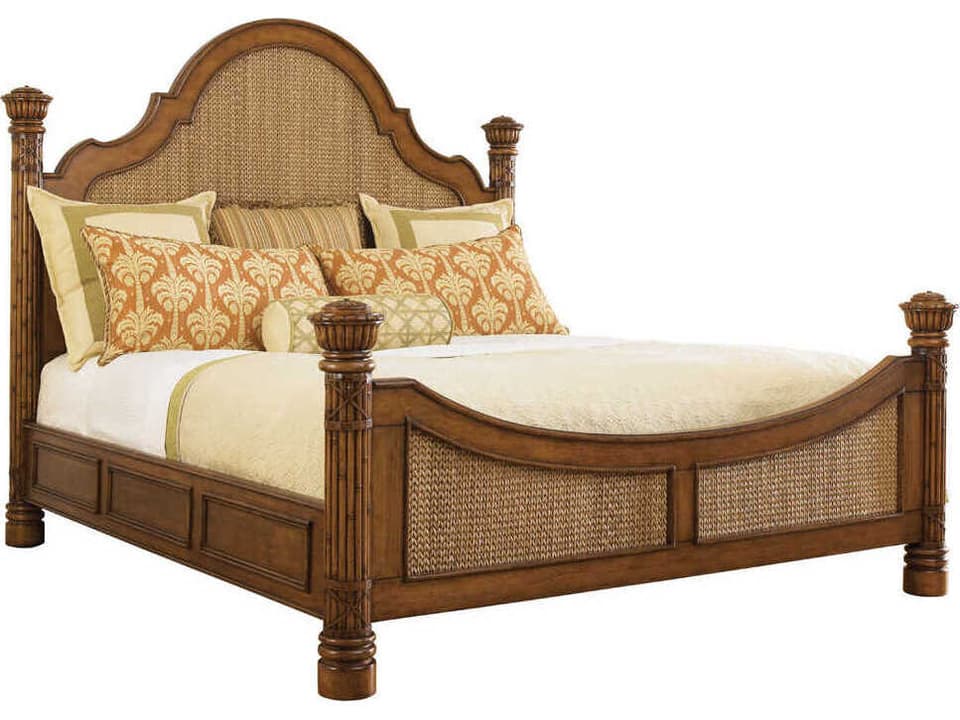 Home Round Hill King Bed in Woven Lampakanai and Wood