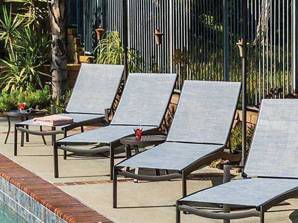 Kor Relaxed Sling Aluminum Outdoor Lounge Set