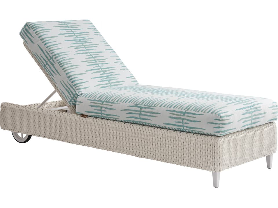 Ocean Breeze Promenade Aluminum Wicker Chaise Lounge in Pearl White
