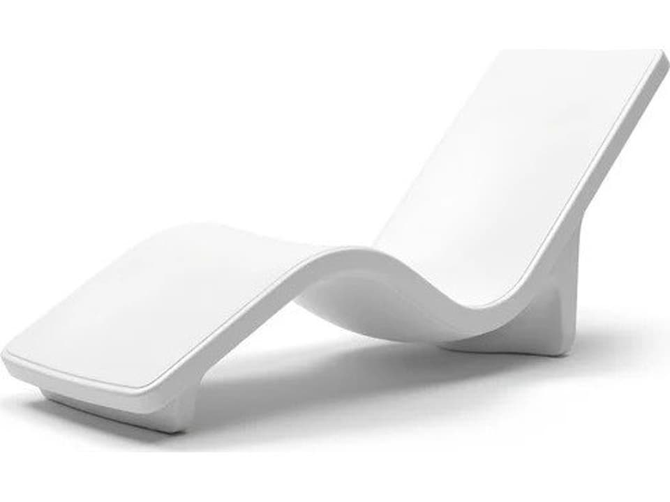 Deck Marine-Grade Polyethylene Chaise Lounge in Highcloud White