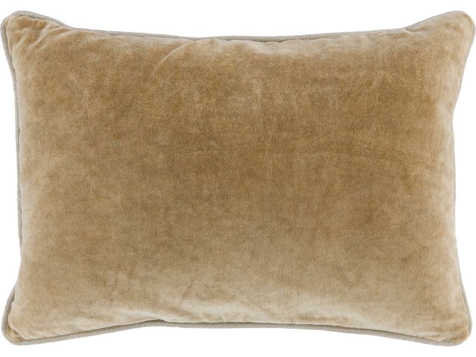 Harriet Cotton Velvet Accent Pillow in Wheat
