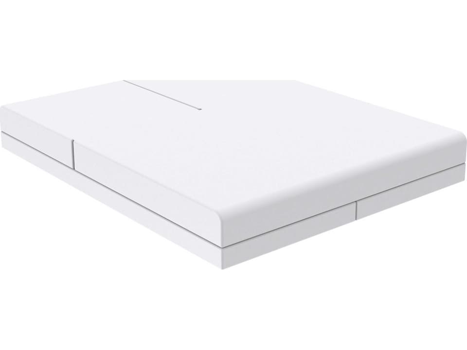 Pixel Polyethylene Resin Daybed in White