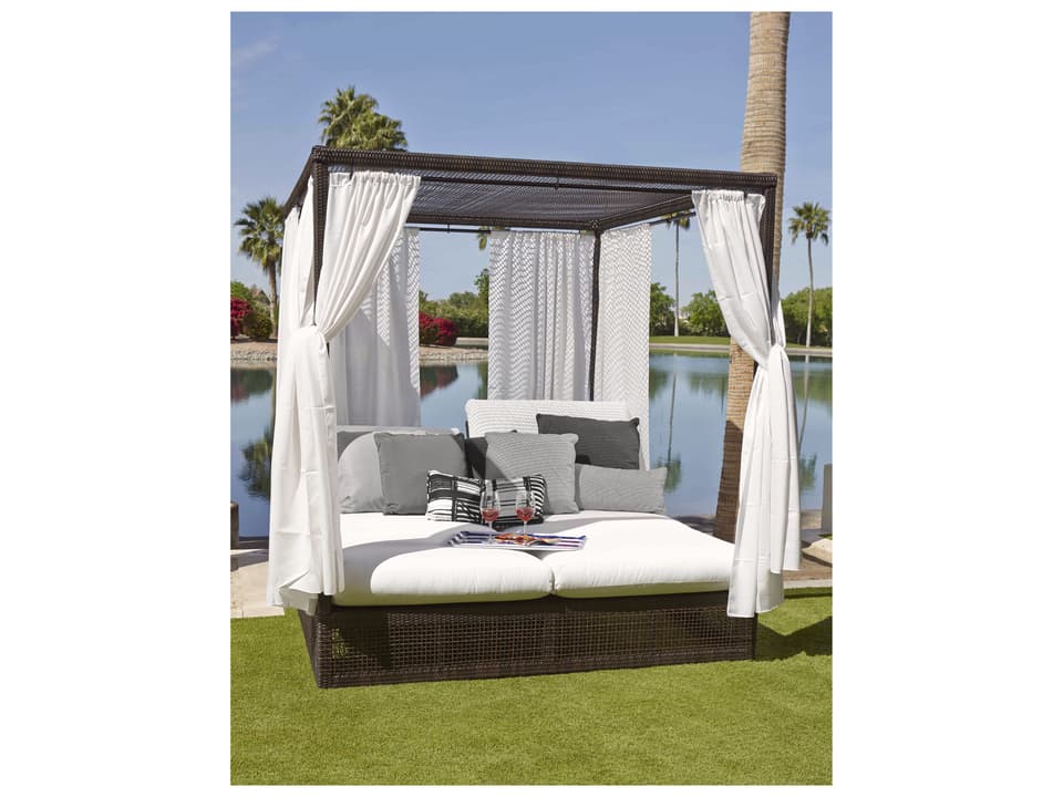 Whitecraft Montecito Wicker Day Bed