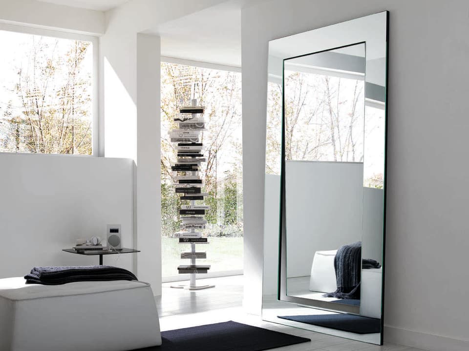 Gerundio Rectangular Floor Mirror with Inclined Frame