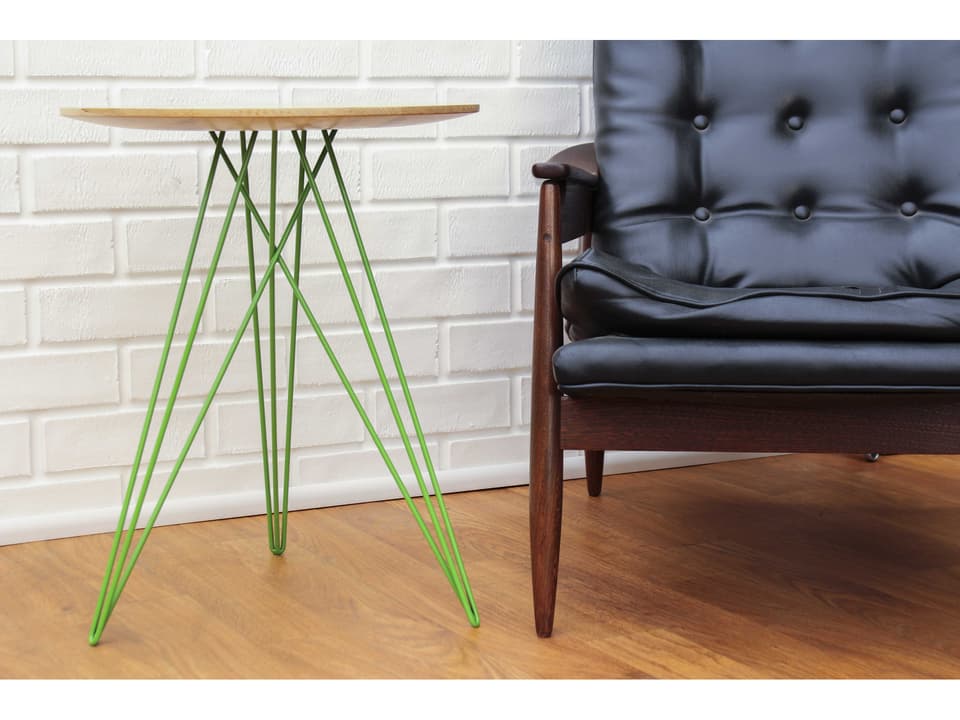 Hudson Round End Table With Maple Wood Top And Powder-Coated Steel Base
