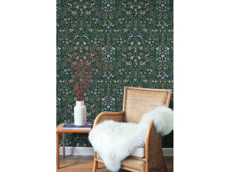 Hunter Green Wildwood Wallpaper
