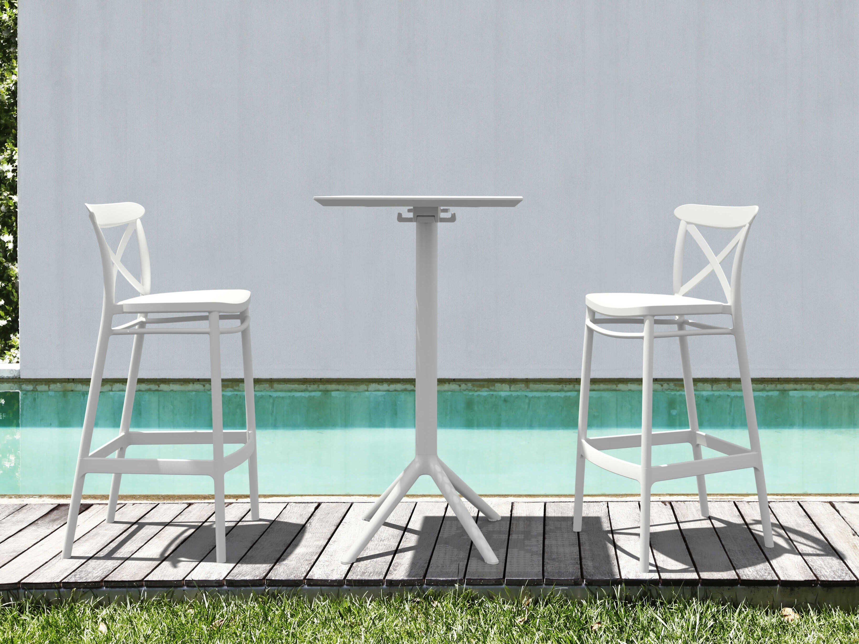 Compamia Sky White Polypropylene Dining Set