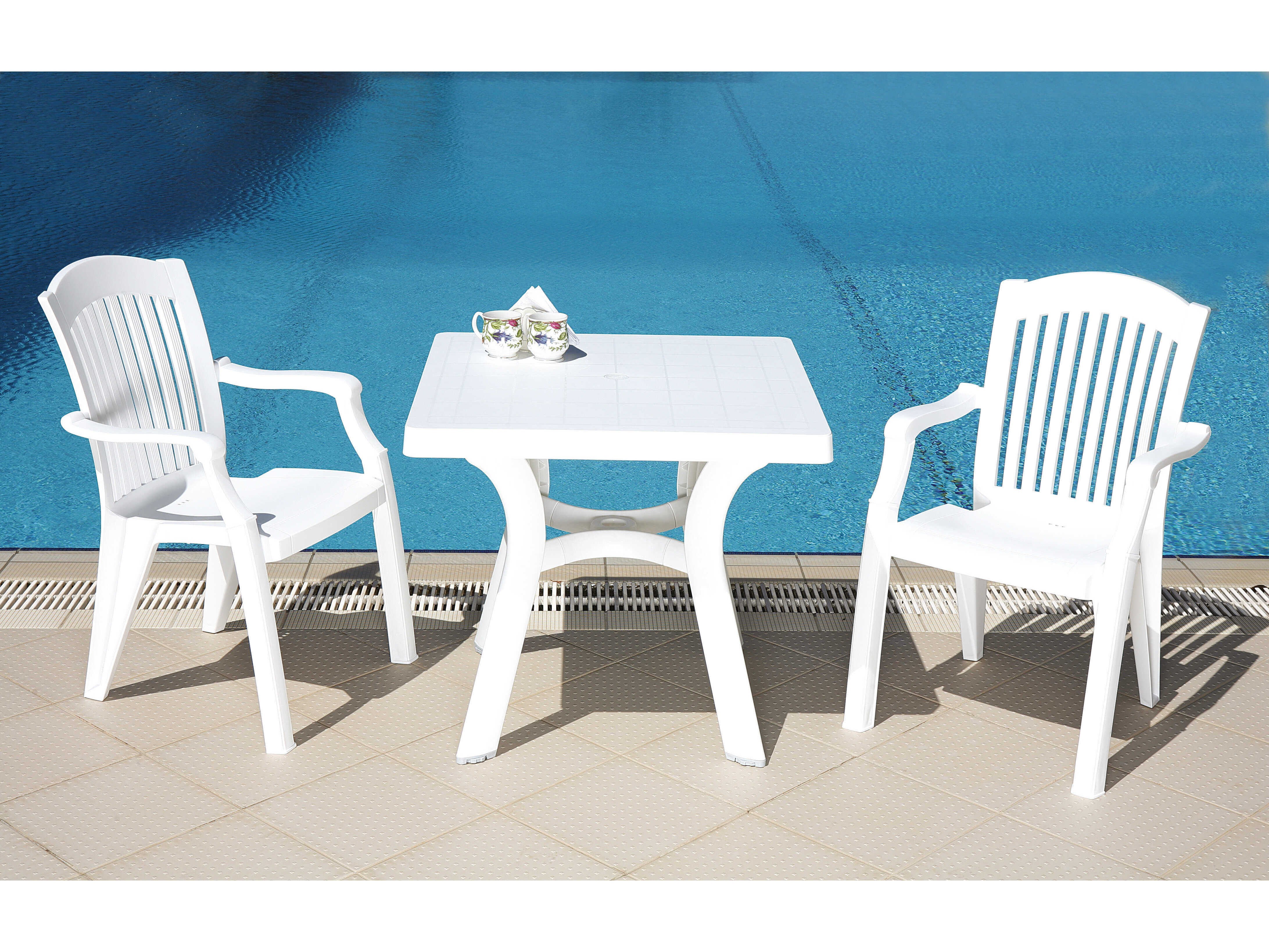 Compamia Viva Resin Dining Set