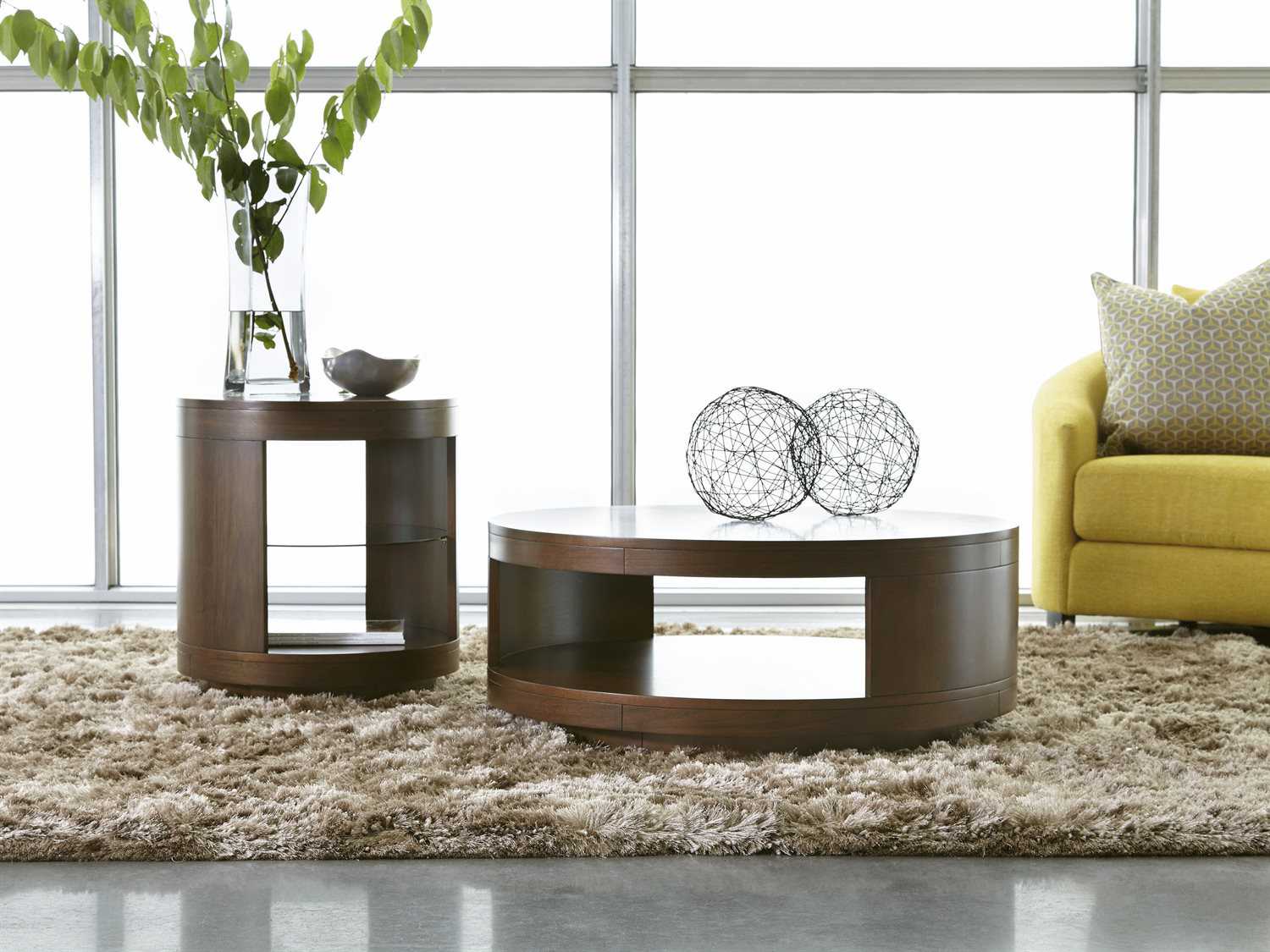 Casana Tessa Clear Medium Walnut 40 Round Coffee Table Cx822060 Casana Tessa Clear Medium Walnut 40 Round Coffee Table