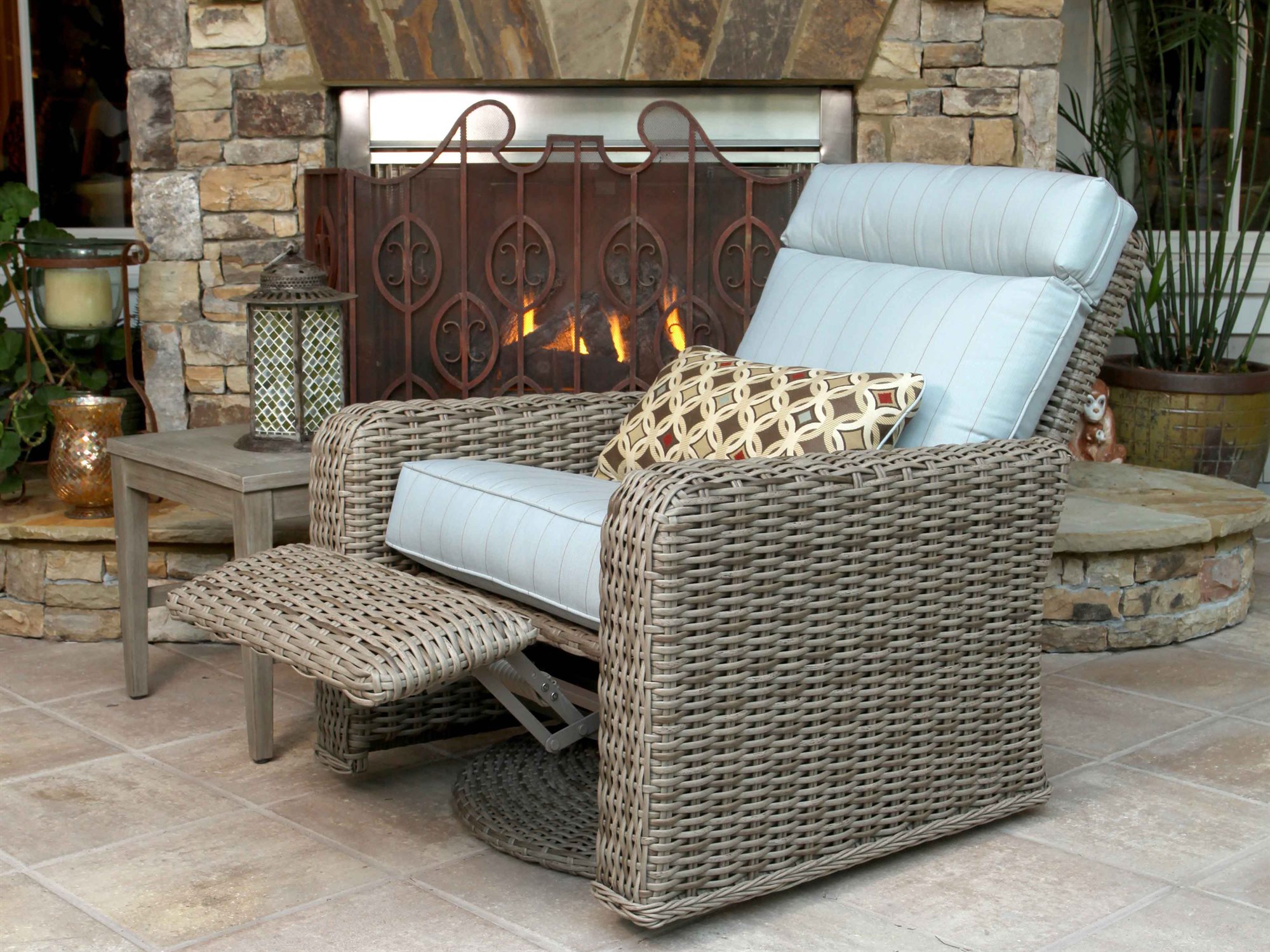 Patio Recliners JP OUTDOOR All-Weather Resin Wicker Swivel Rocker