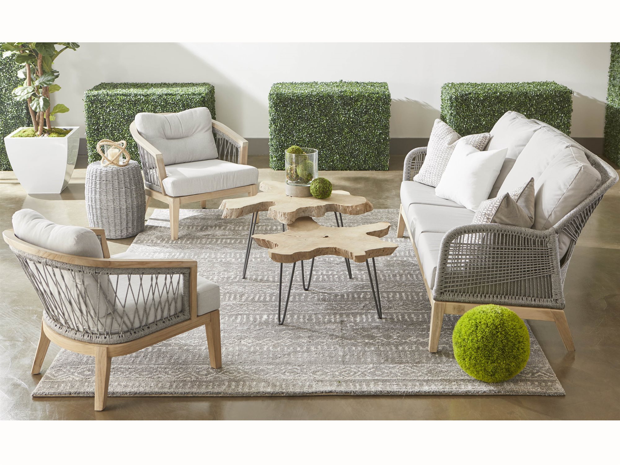 rustig aan vliegtuig goochelaar Essentials for Living Outdoor Woven Gray Cushion Lounge Set |  EFL68173PLASGGTSET