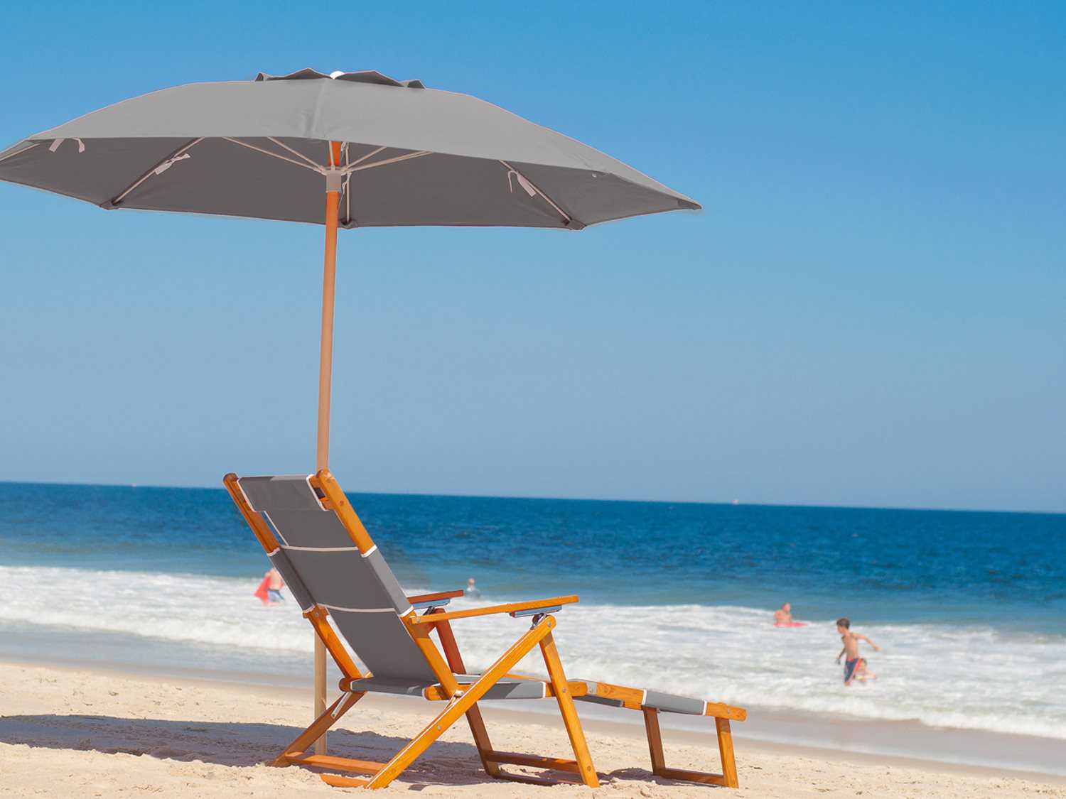 Frankford Umbrellas Oak Wood Beach Chairs Sling Lounge Set ...