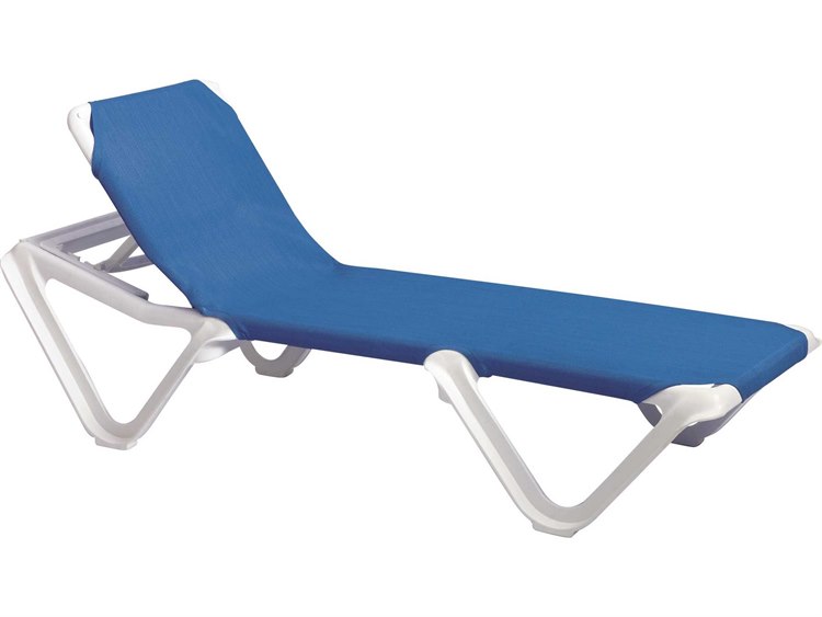Grosfillex Nautical Sling Resin White Adjustable Chaise Lounge in Blue