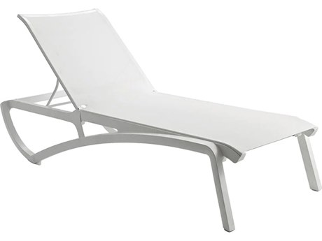 Grosfillex Sunset  Aluminum Resin Glacier White Chaise Lounge in White