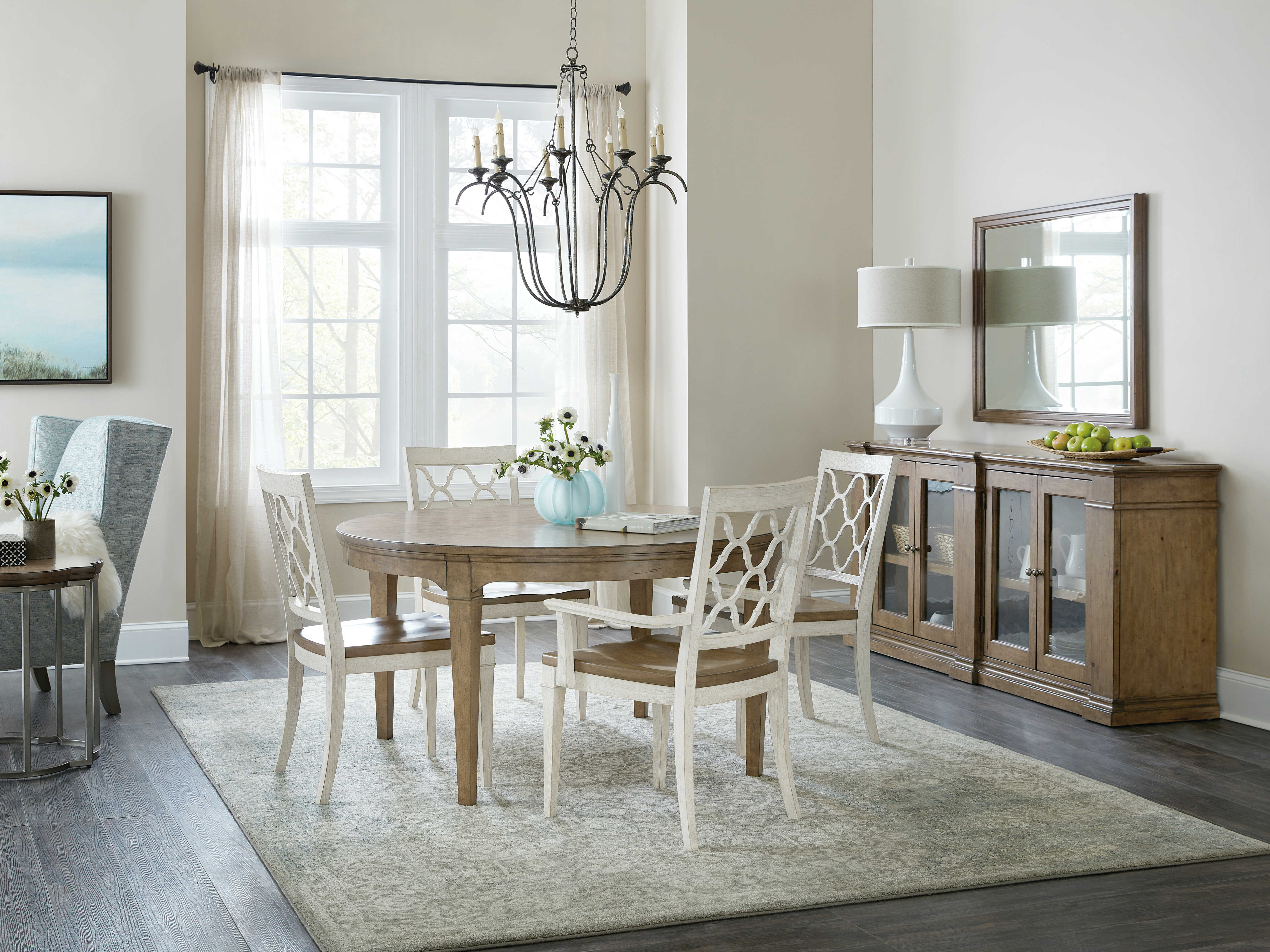 Hooker Furniture Montebello Carob Brown 5674'' Wide Oval / Round