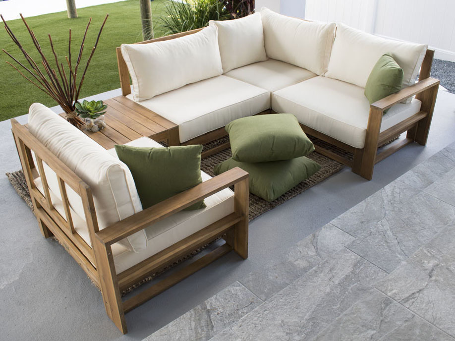 Hospitality Rattan Outdoor Grand Cay Wood 5 Piece Modular Sectional Lounge | HP6191266NAT