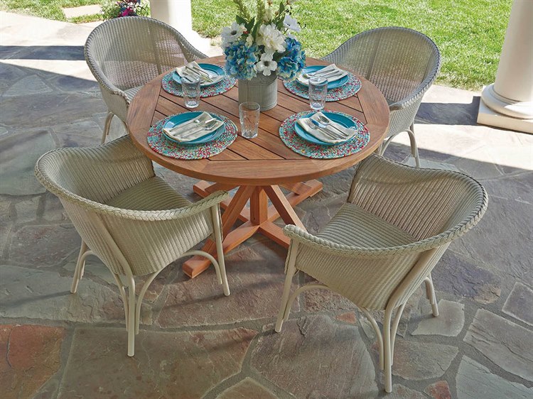 Lloyd Flanders All Seasons Wicker Dining Set with Padded Seat