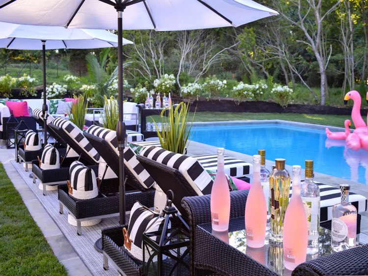 Lloyd Flanders Elements Wicker Outdoor Lounge Set