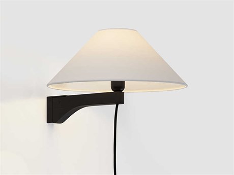 Luxcambra Clasica 1-Light Pinewood Melis Painted Black Wall Sconce