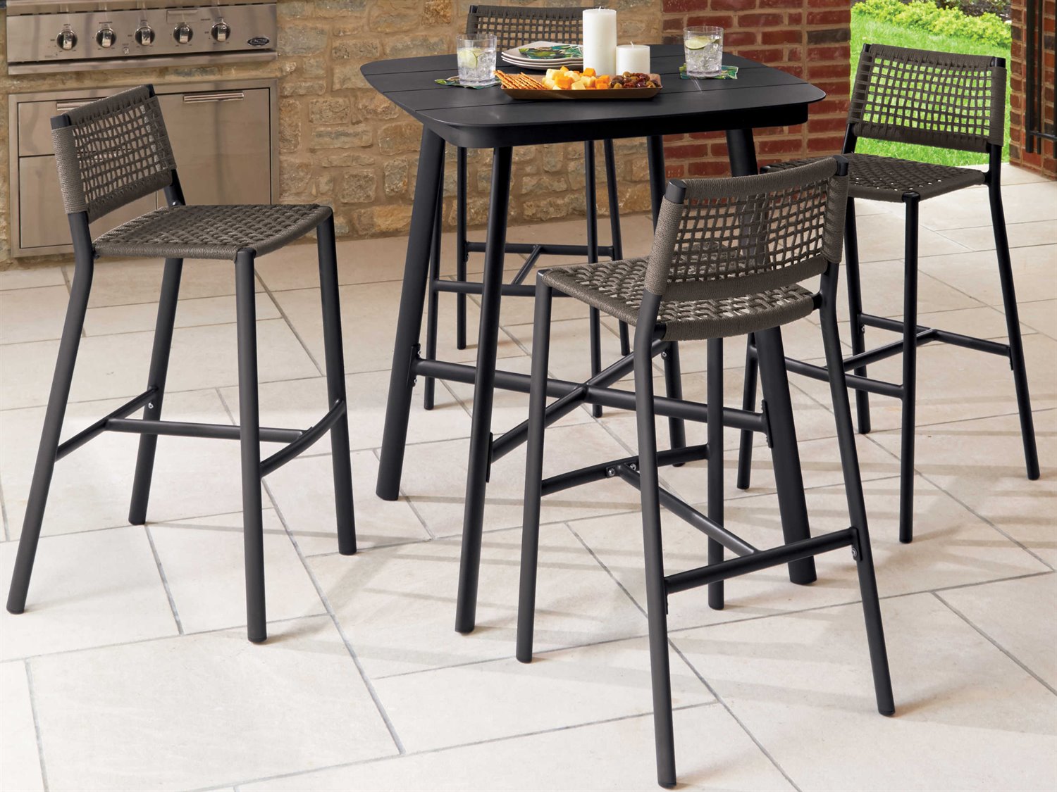 Oxford Garden Eiland 4 Aluminum Bar Stools and Table Set