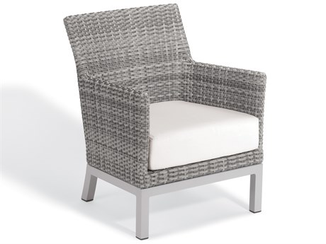 Oxford Garden Argento Wicker Lounge Chair with Eggshell White Cushion