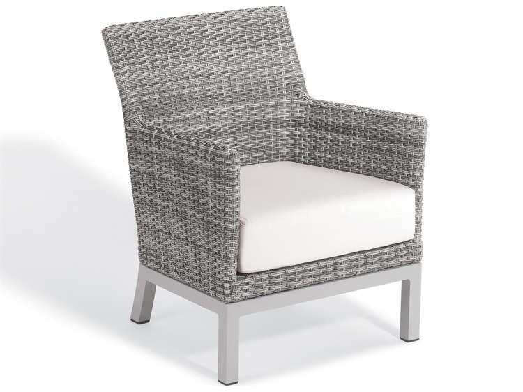 Oxford Garden Argento Wicker Lounge Chair with Eggshell White Cushion