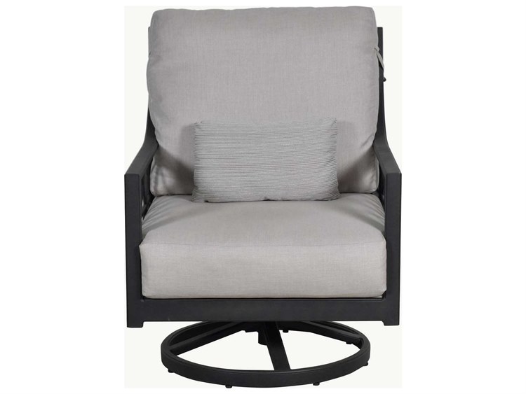 Castelle Saxton Outdoor Lounge Chair 2