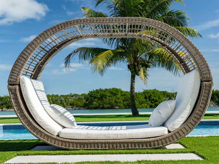 Panama Jack Haven Daybed with Cushions