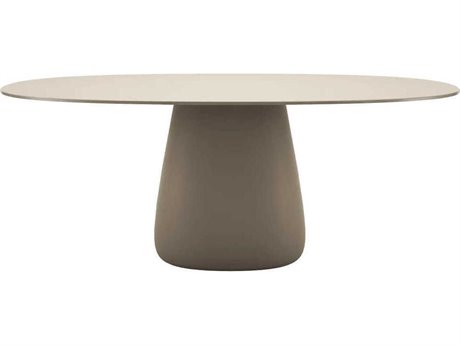 Qeeboo Outdoor Cobble Ottawa Recycled Plastic Oval Dining Table