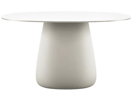 Qeeboo Outdoor Cobble White Warm Recycled Plastic Oval Dining Table