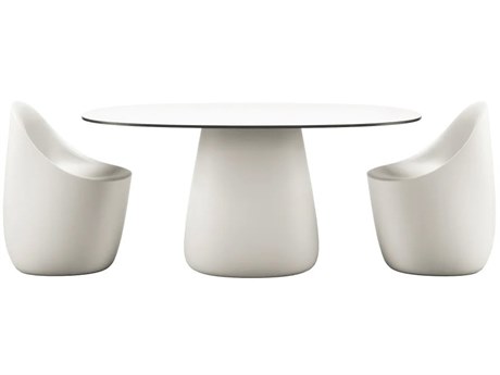 Qeeboo Outdoor Cobble Warm White Black Stratified Recycled Plastic Dining Set
