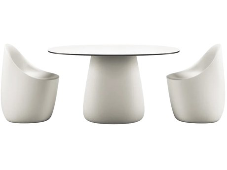 Qeeboo Outdoor Cobble Warm White Black Stratified Recycled Plastic Dining Set
