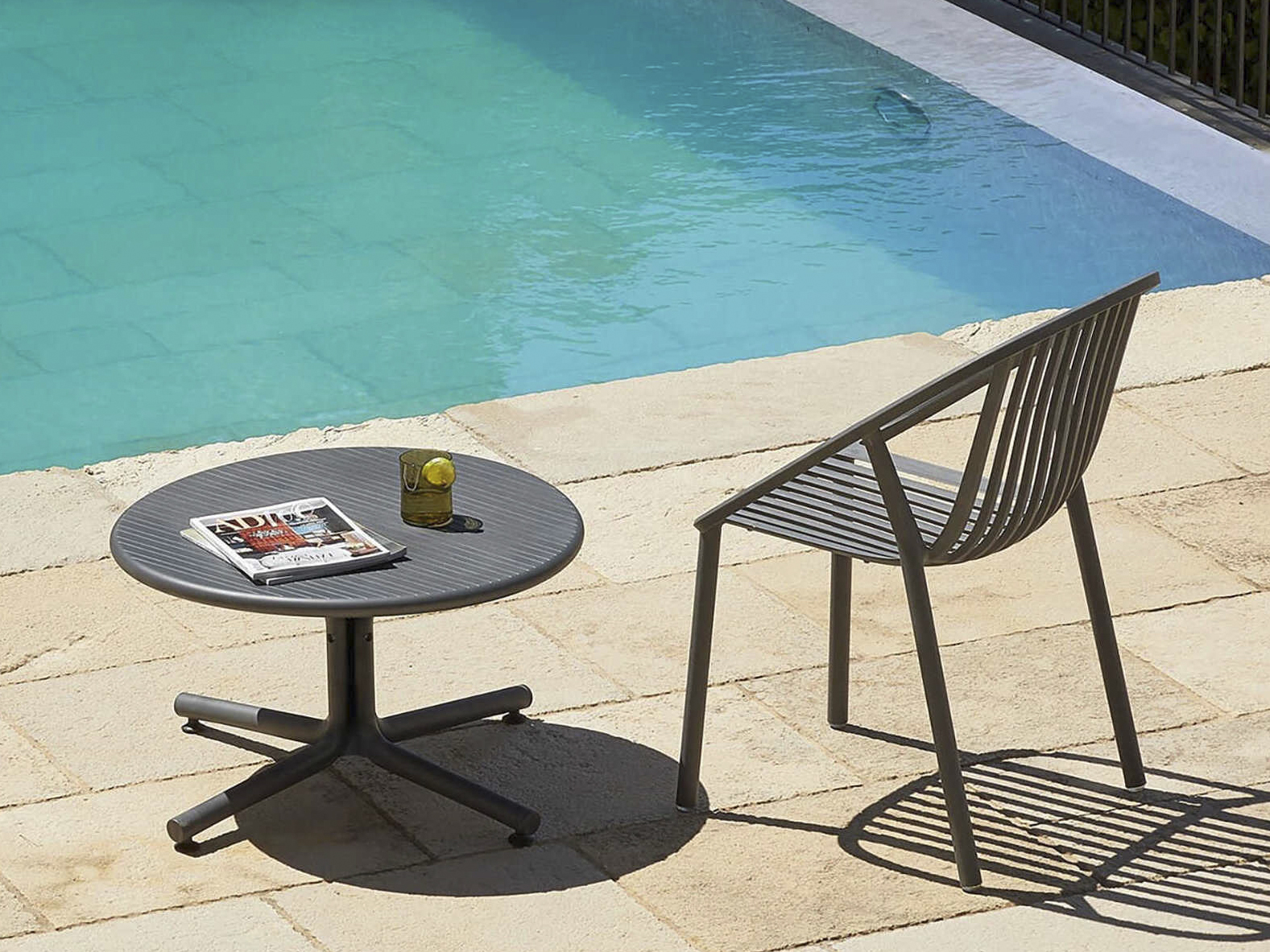 Resol Bini Polypropylene Dining Set