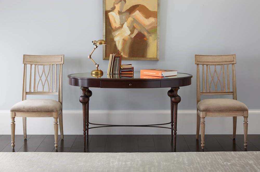 Stanley Furniture Villa Couture Pomegranate 53.25''L x 31.25''W Adriana