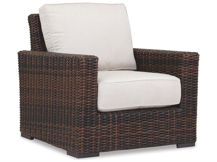 Sunset West Montecito Wicker Lounge Chair in Canvas Flax with Self Welt