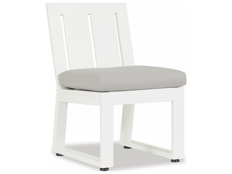 Sunset West Newport Frosted White Aluminum Dining Side Chair in Cast Silver