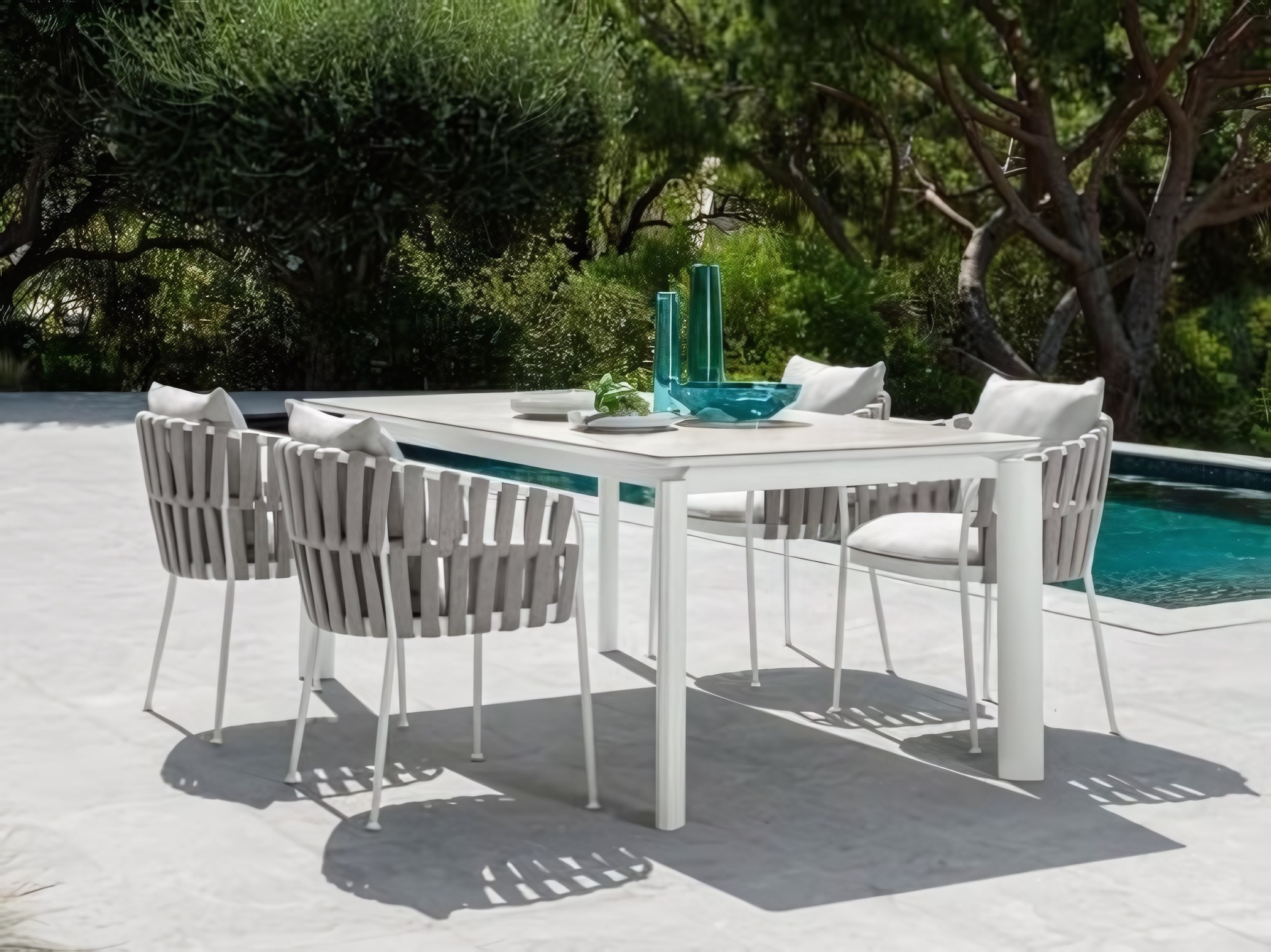 Talenti USA Frame Dining Set