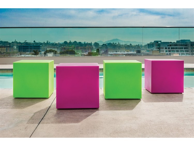 Tropitone Curve Lounge Set