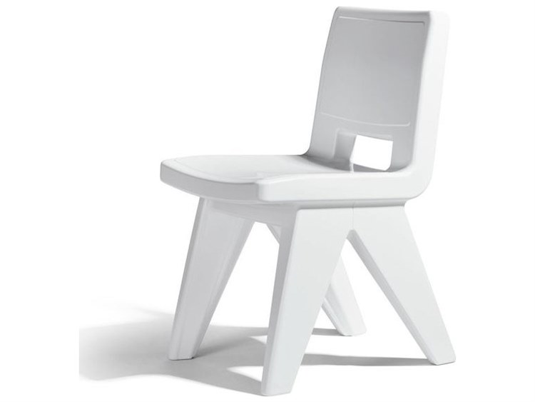 Tupelo Goods Fresco Marine Grade Polyethylene Lounge Chair in Highcloud White