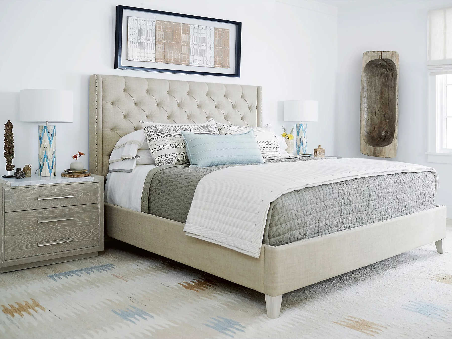 Universal Furniture Zephyr Quartz King Platform Bed UF758320B