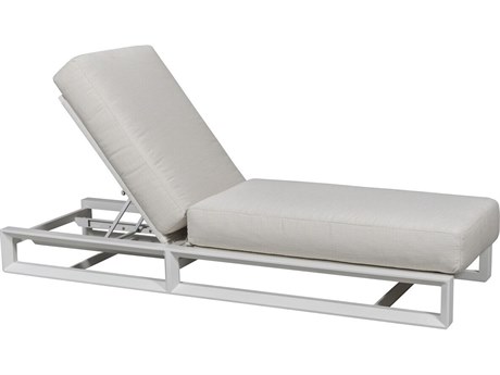 Vanguard Furniture Outdoor Breeze Chaise Lounge