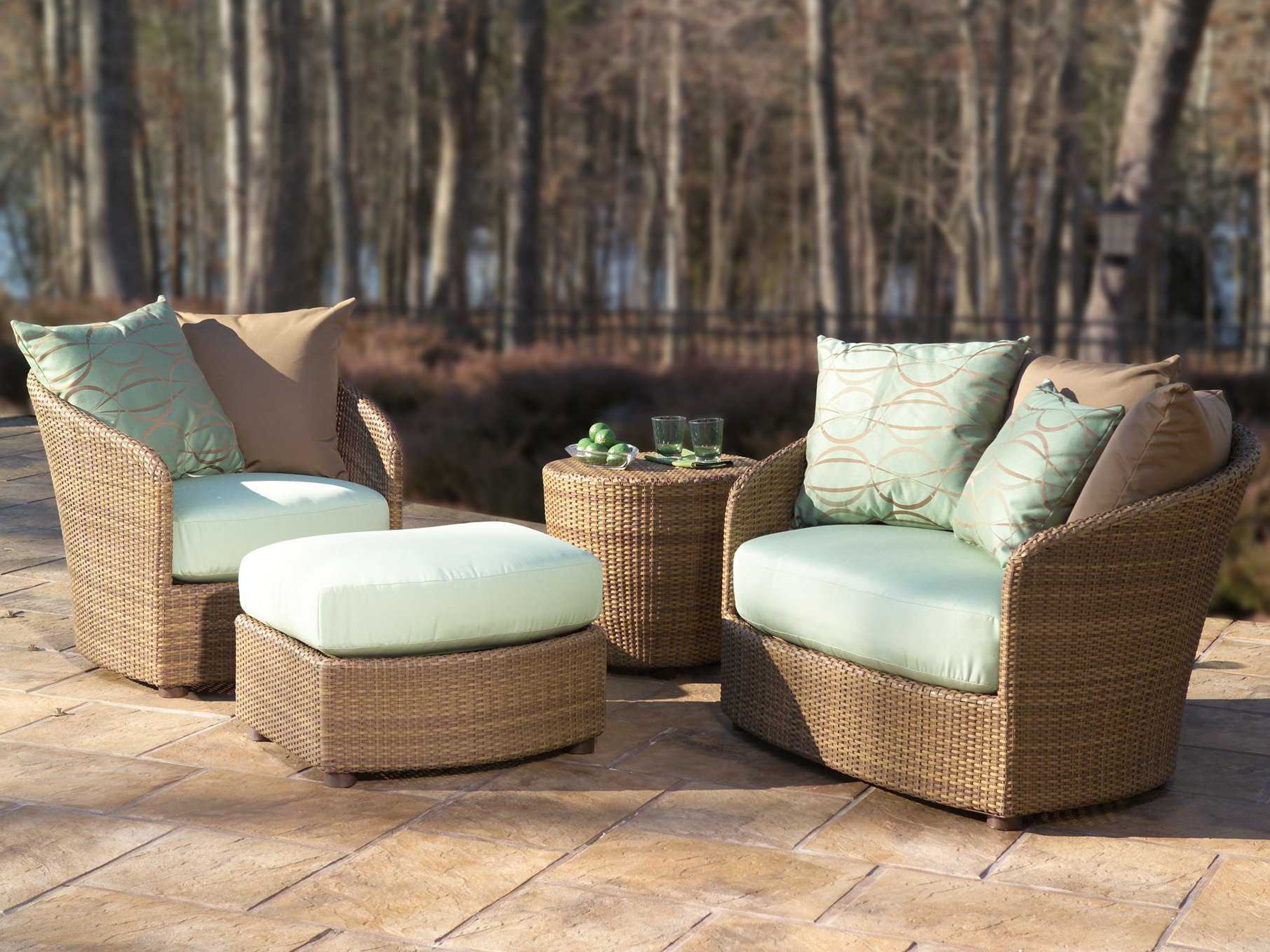 Whitecraft Oasis Wicker Lounge Chair S507011 View