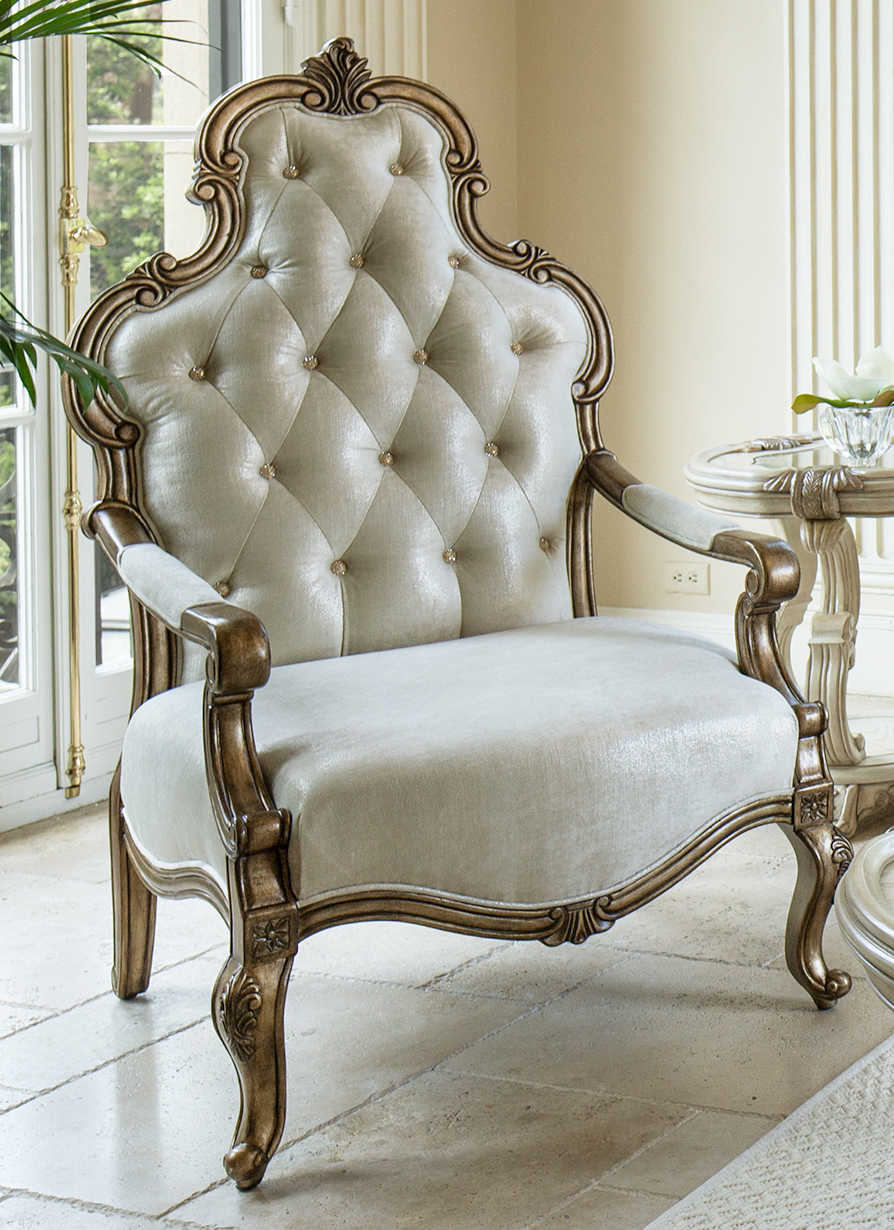 Aico Furniture Michael Amini Platine De Royale Antique 