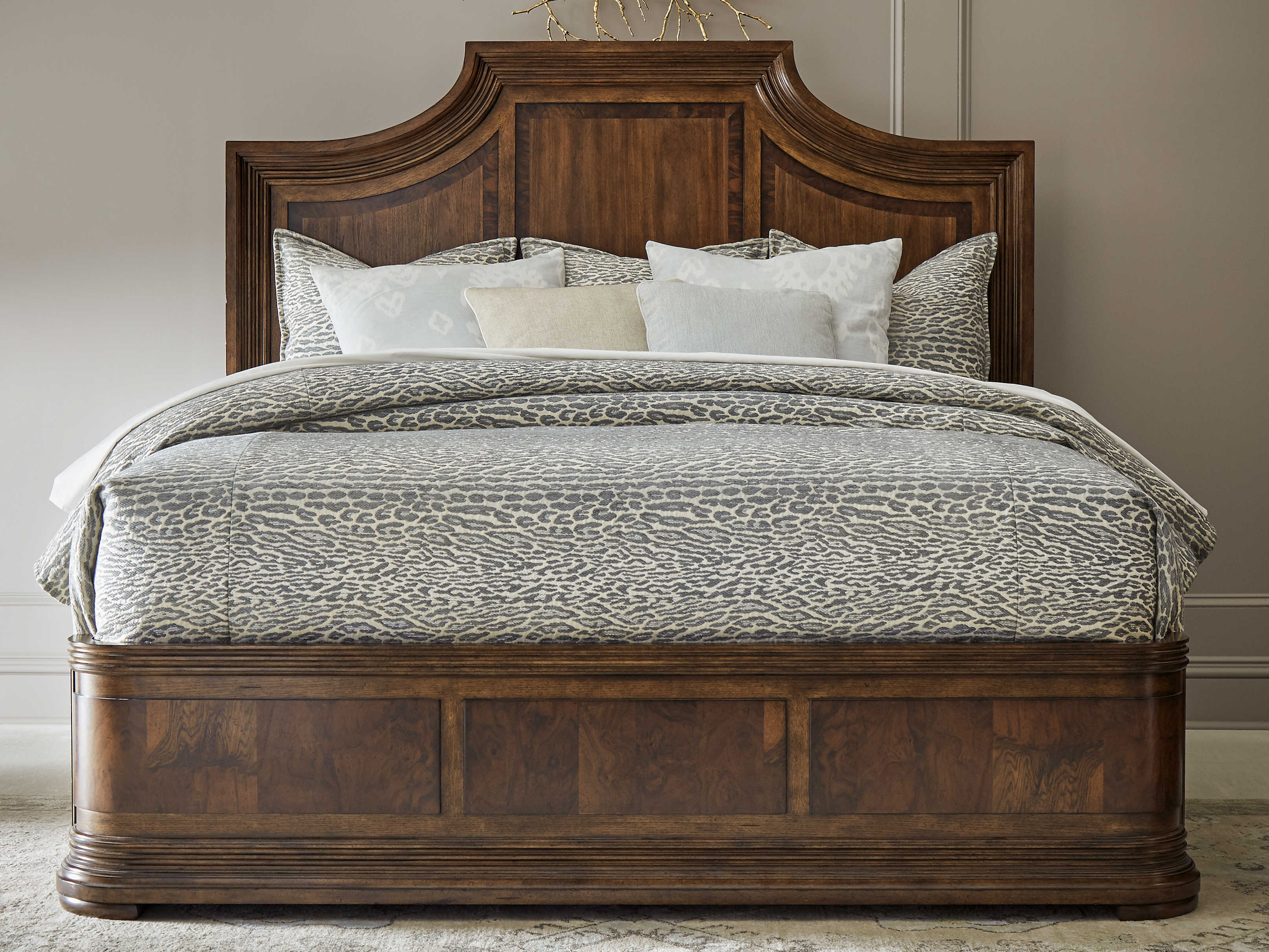 A.R.T. Furniture Kingsport Medium Oak California King Panel Bed